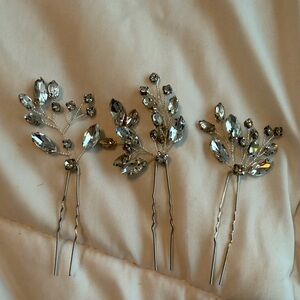 NEVER WORN Elegant Silver Hair Pins